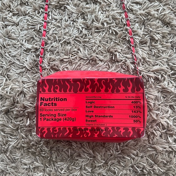 Red crossbody bag from Dollskill - Picture 4 of 6